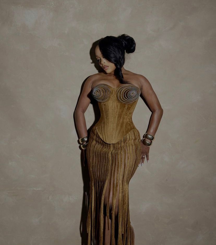 OMA 2 piece Set- Gold