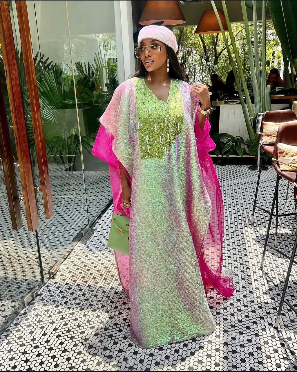 Dahlia Agbada